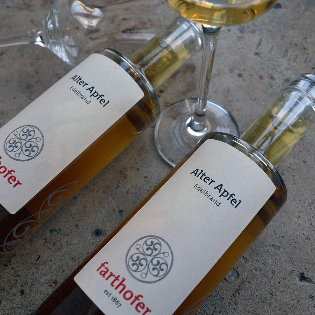 Foto Alter Apfel Bio Edelbrand
