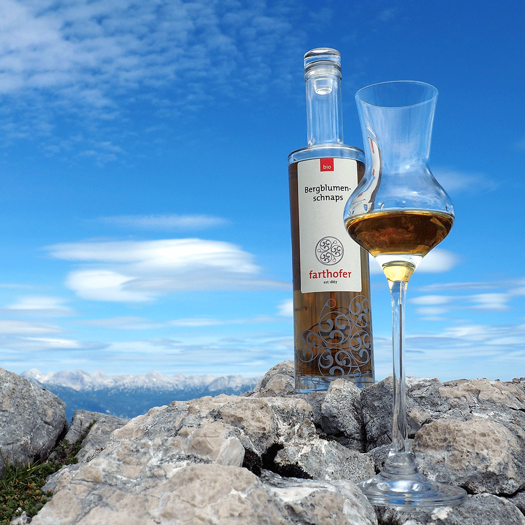 Bergblumenschnaps (350 ml) mit Glas- Destillerie Farthofer