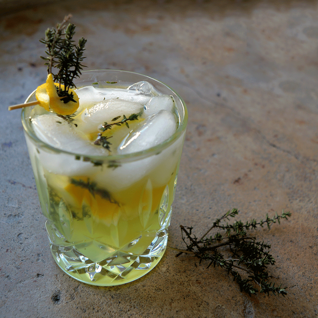 Cocktail Kräuterleo mit Leopold Dry Gin - Destillerie Farthofermit Leopold Dry Gin